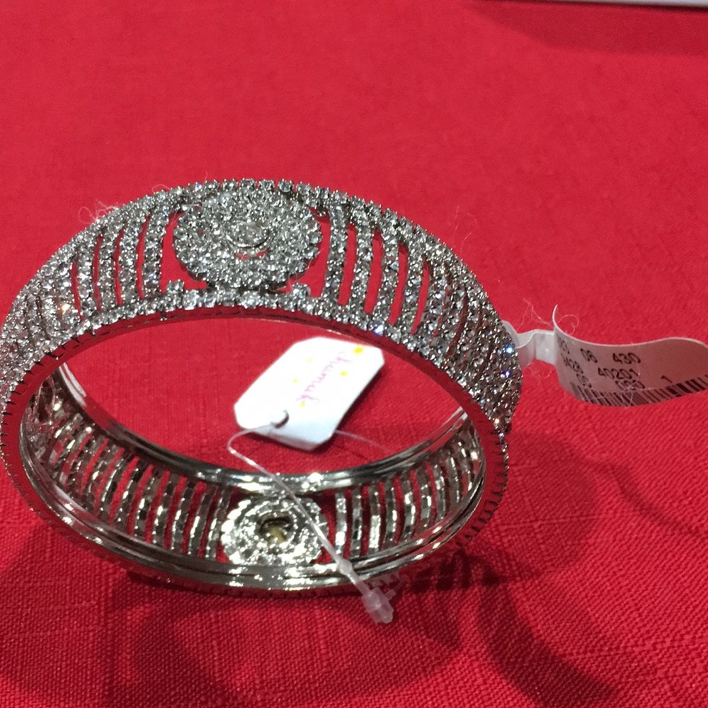Bracelet - Picture 2 of 3
